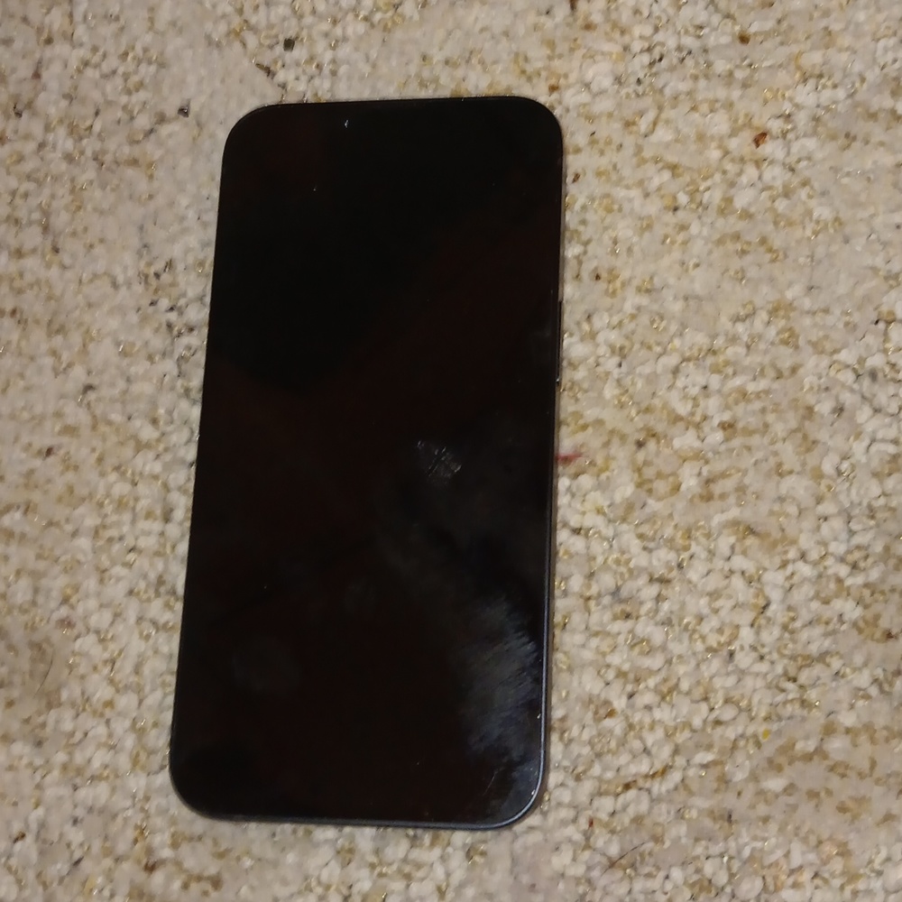 Iphone 13 brand new no scratches iPhone unavailable